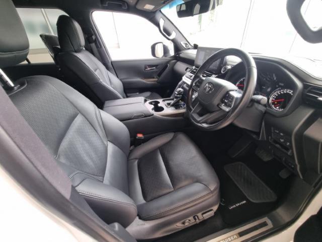 Toyota Land Cruiser 2025 - Image 9