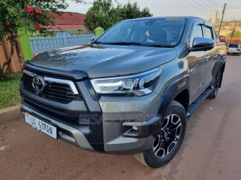 Toyota Hilux 2022 - Image 12