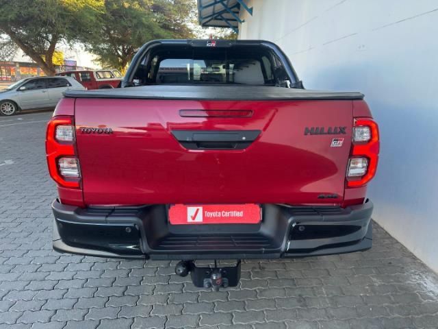 Toyota Hilux 2023 - Image 10