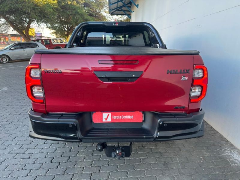 Toyota Hilux 2023 - Image 16