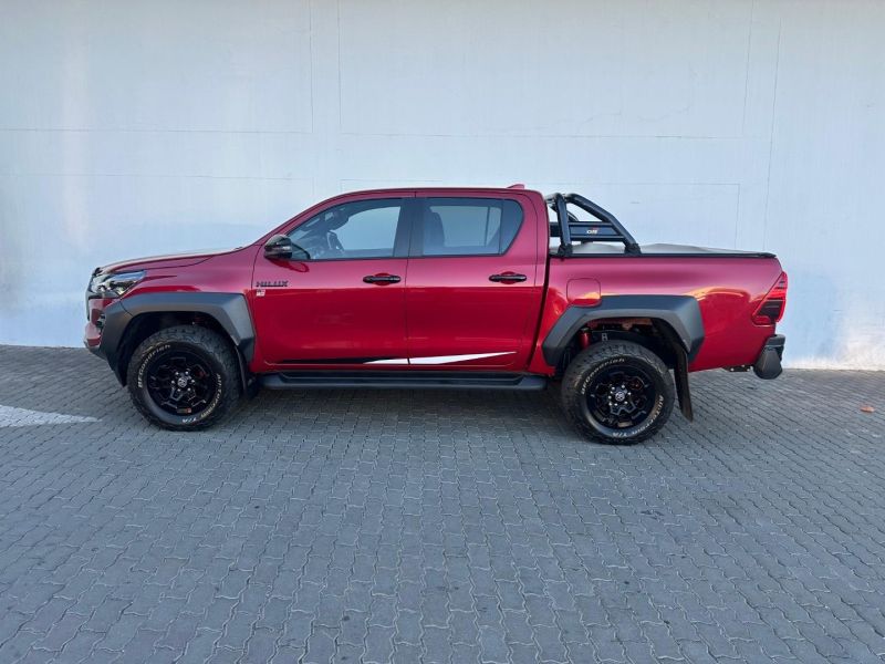 Toyota Hilux 2023 - Image 19
