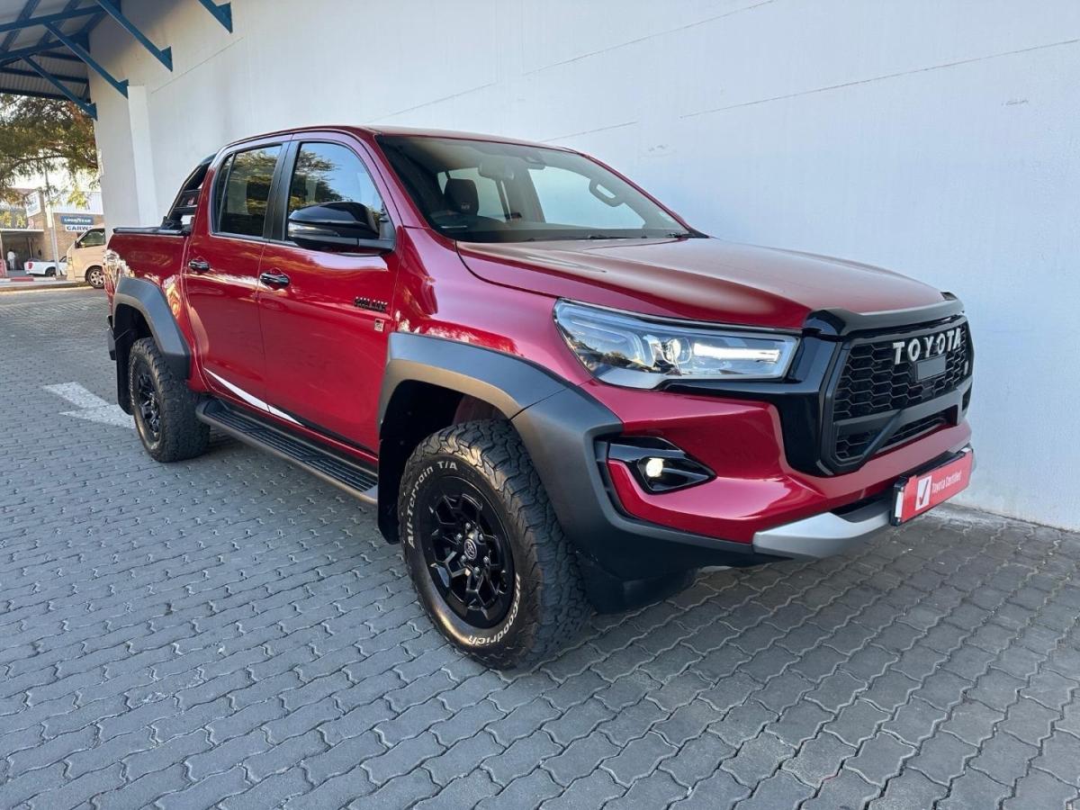 Toyota Hilux 2023 - Main Image
