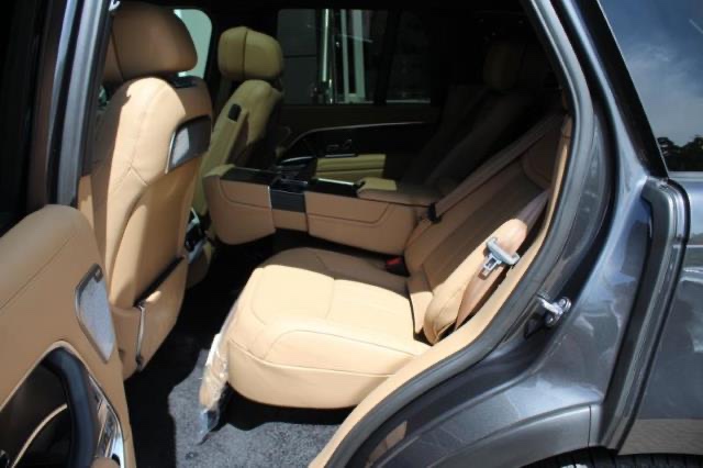 Land Rover Range Rover 2023 - Image 9