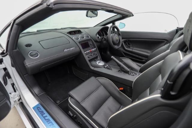 Lamborghini Gallardo 2010 - Image 6