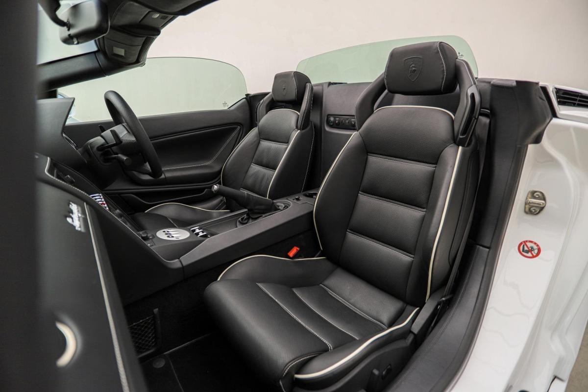 Lamborghini Gallardo 2010 - Image 15