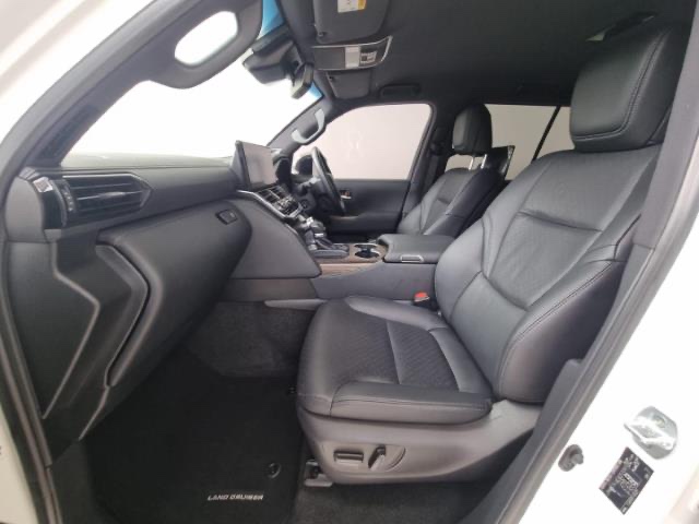 Toyota Land Cruiser 2023 - Image 7