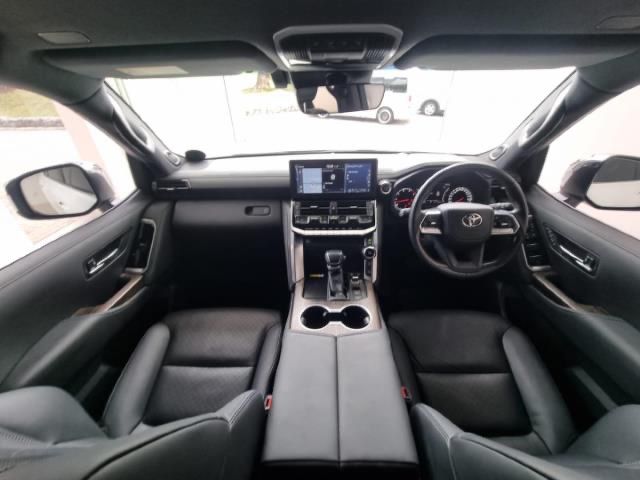 Toyota Land Cruiser 2023 - Image 8