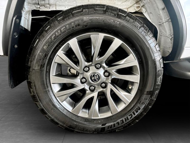 Toyota FORTUNER 2021 - Image 18
