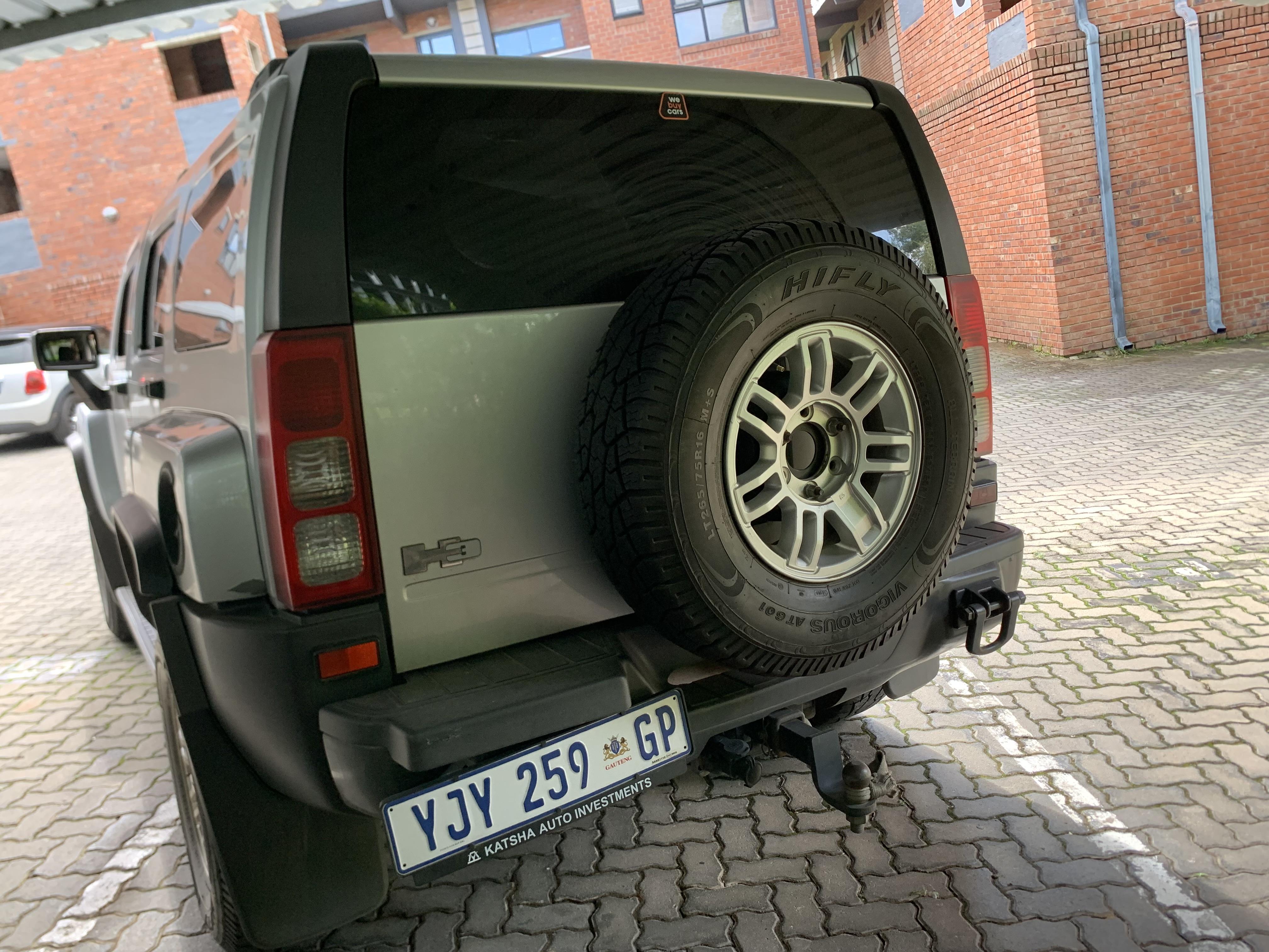 Hummer H3 2010 - Image 7